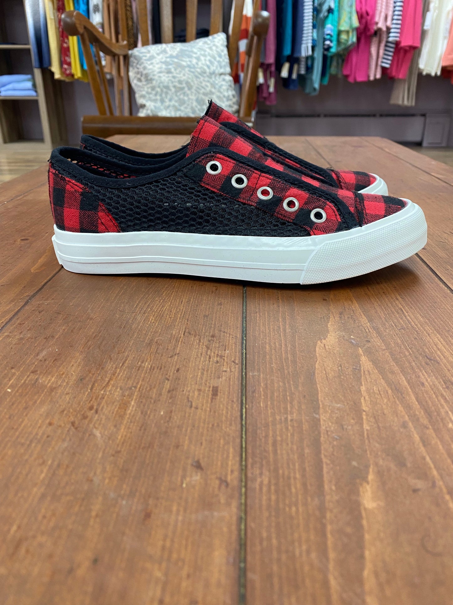 Gypsy Jazz Mesh Black & Red Sneaker - Whitt & Co. Clothing