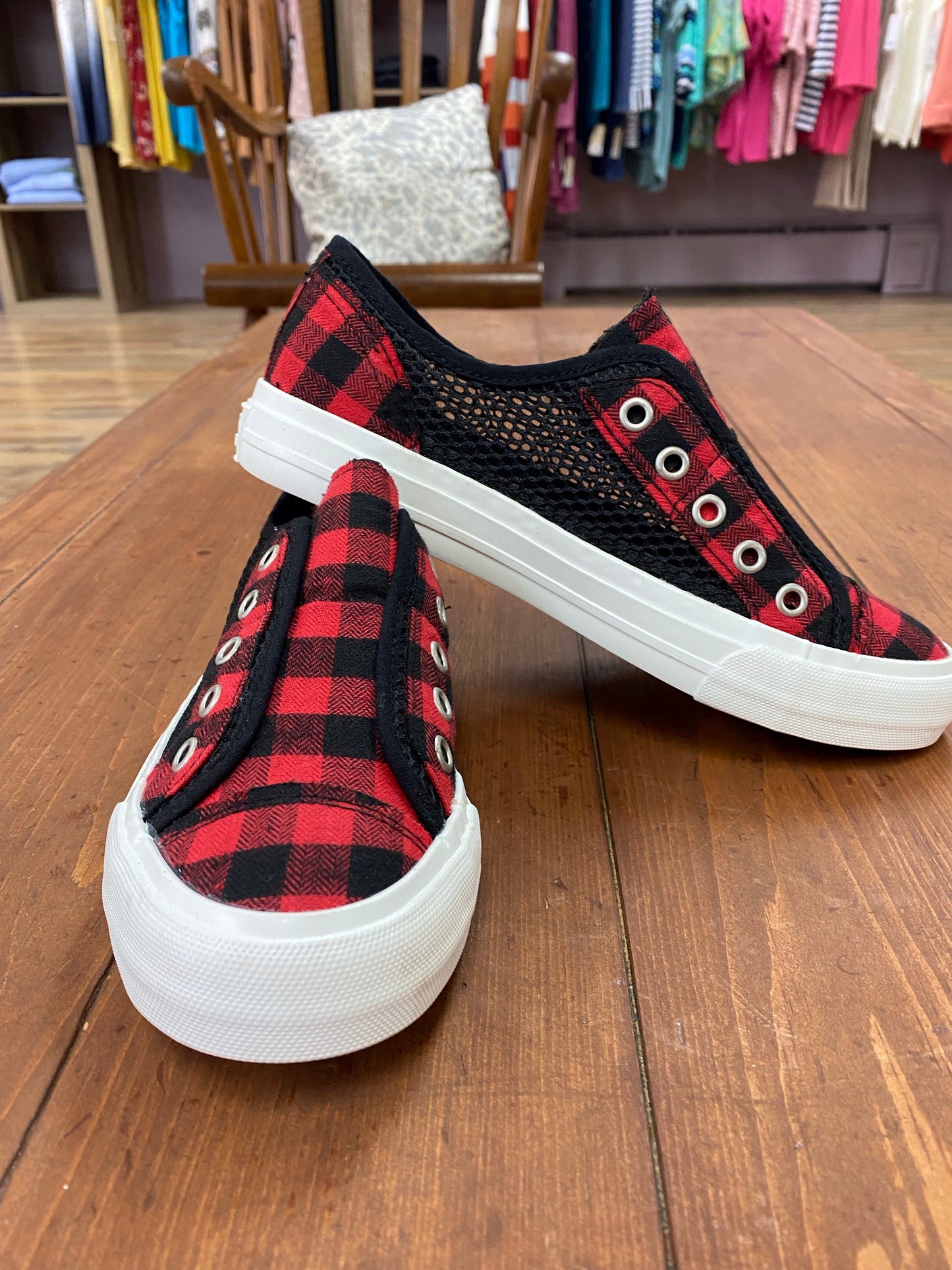 Gypsy Jazz Mesh Black & Red Sneaker - Whitt & Co. Clothing