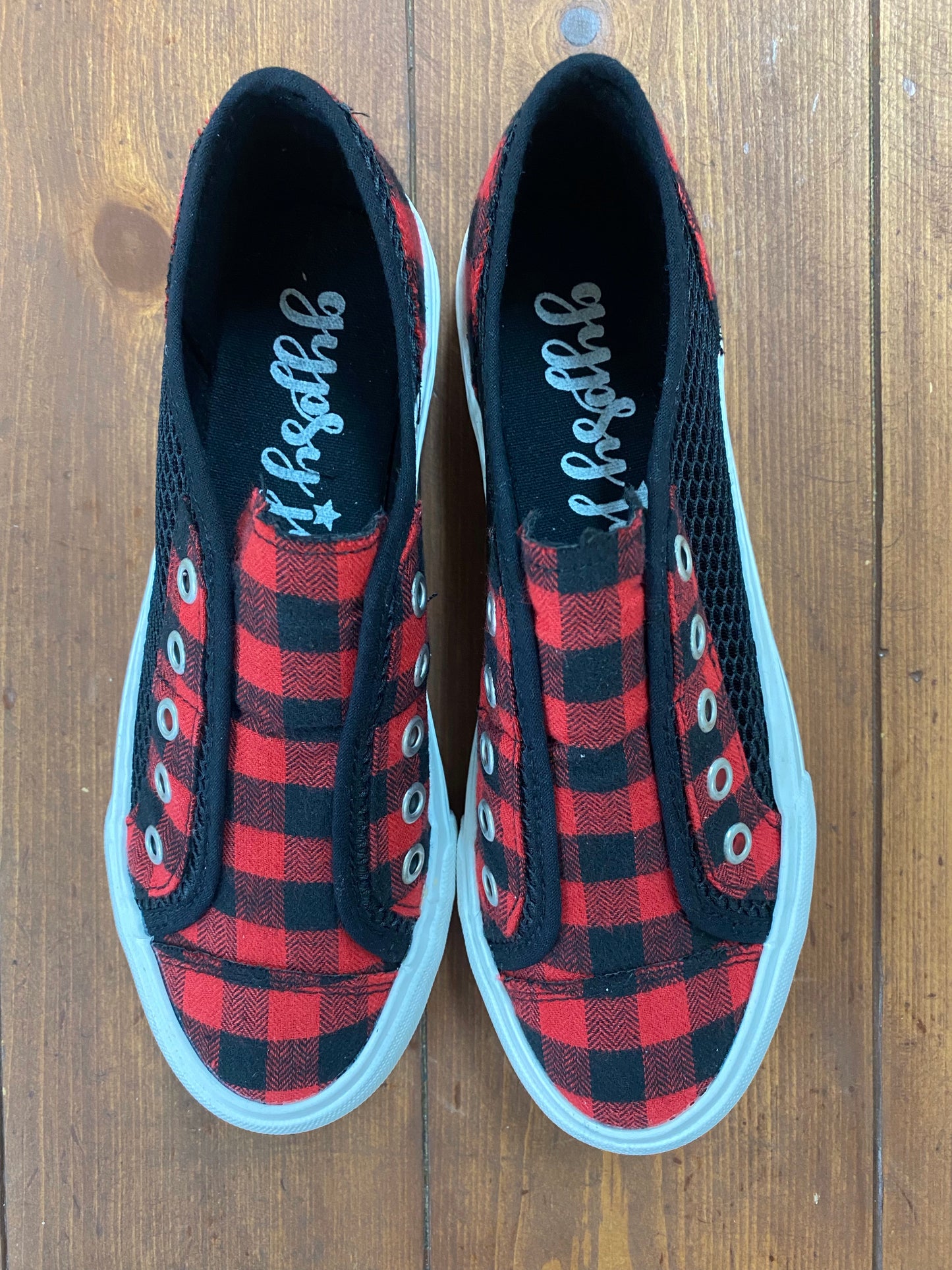 Gypsy Jazz Mesh Black & Red Sneaker - Whitt & Co. Clothing