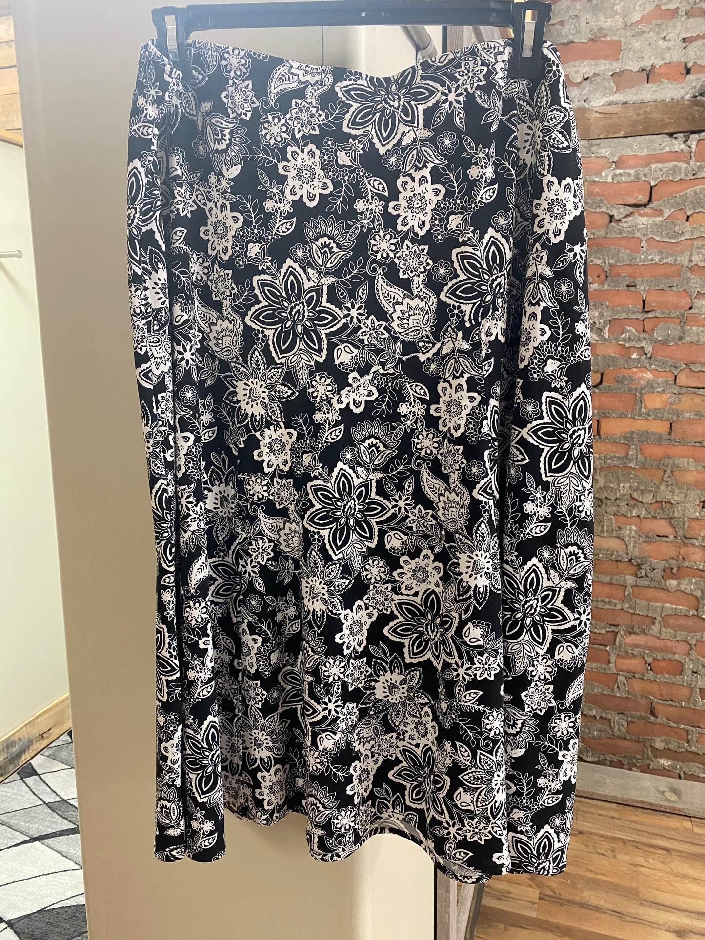 Southern Lady Black & White Floral Skirt