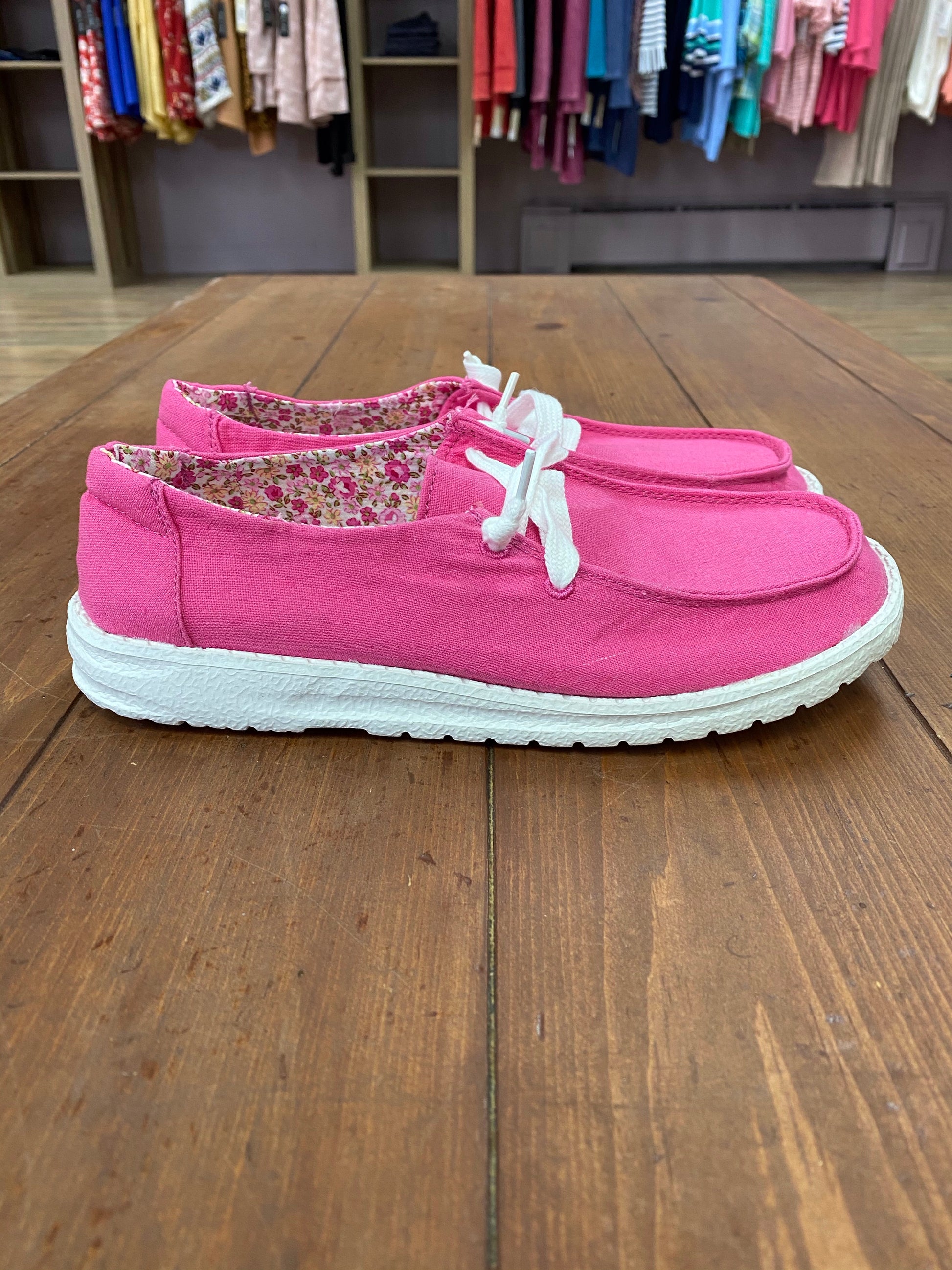 Gypsy Jazz Holly Pink Sneakers - Whitt & Co. Clothing